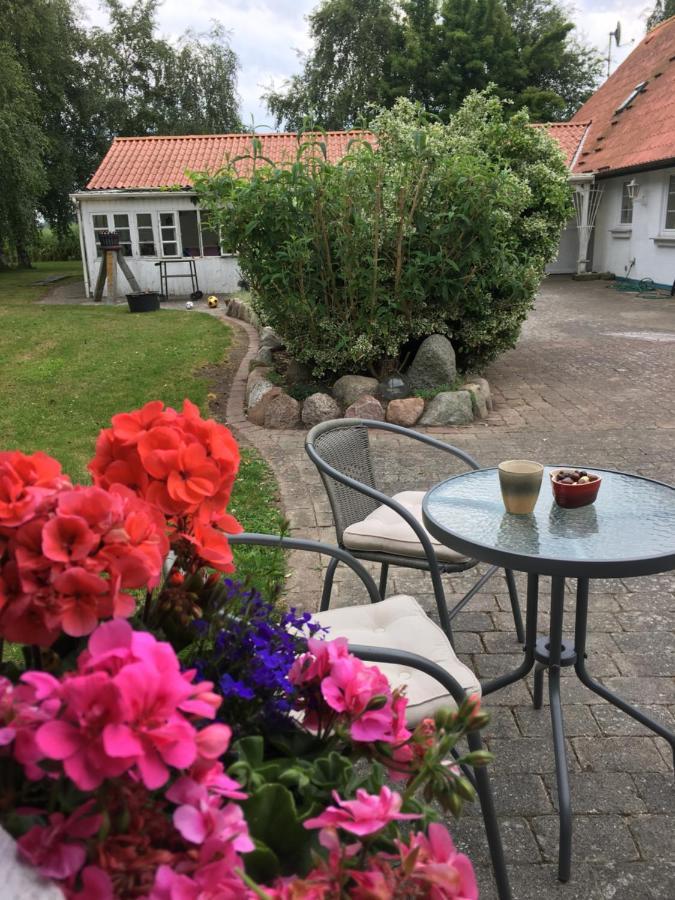 Stunning Romantic Cabin Close To Baltic See Idestrup Luaran gambar